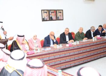 العيسوي يلتقي شيوخ ووجهاء الجفر للوقوف على مطالب واحتياجات القضاء
