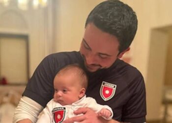 ولي العهد يغادر أرض الوطن لمتابعة مباراة النشامى ونظيره العُماني في مسقط