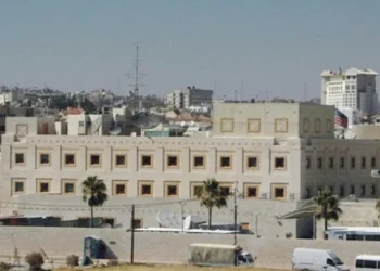 السفارة الأمريكية : مؤشرات على استمرار تحليق صواريخ ومسيرات فوق الأجواء الأردنية