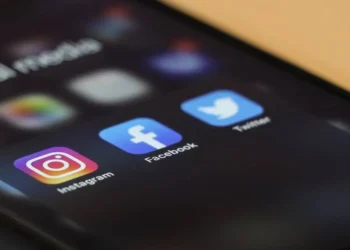 ضبط فتاة أساءت لبلد شقيق وجمهوره في فيديو متداول