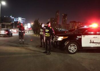 الأمن العام يوضح سبب حجز مركبة شخص ظهر وهو يبكي
