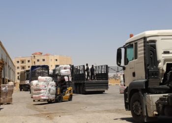 الأردن يسير 60 شاحنة محملة بالمواد الاغاثية لغزة
