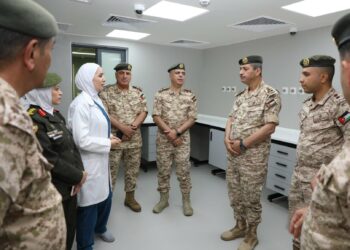 تعزيز رعاية الأم والجنين بأحدث التكنولوجيا الطبية في الخدمات الطبية الملكية