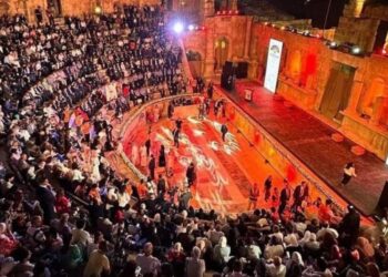 جرش تتزين لاستقبال مهرجان الثقافة والفنون بجهود بلدية متكاملة