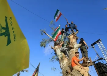 مصادر : حزب الله يرفض تسليم السلاح وغضب داخل الدولة اللبنانية