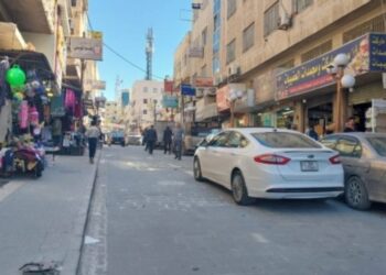 محافظ جرش يوجه بتنظيم الوسط التجاري وإزالة الاعتداءات على الأرصفة