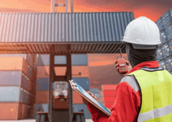 ترامب يفرض 30% رسوما جمركية على 3 دول عربية