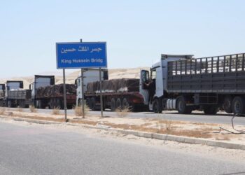 قافلة جديدة.. الأردن يسير 50 شاحنة مساعدات إلى شمال غزة