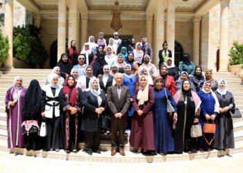 العيسوي يلتقي فعاليات مجتمعية وأكاديمية