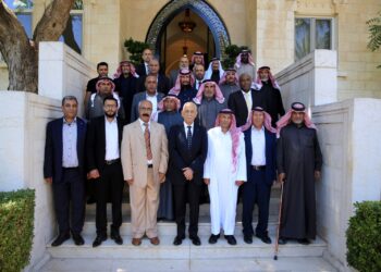 العيسوي يلتقي فعاليات شعبية وقيادات كنسية من محافظة الكرك