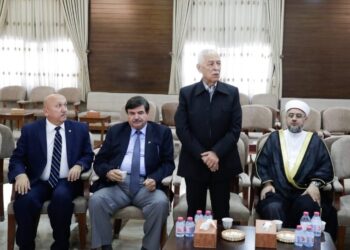 مندوبا عن الملك وولي العهد.. يعزي العيسوي الخماش وجبران