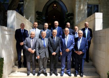 رئيس الديوان الملكي يلتقي فعاليات خيرية ومجتمعية