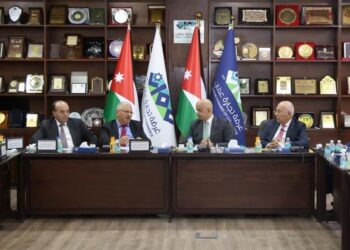 طاقة الأعيان وغرفة تجارة الأردن تبحثان قضايا تهم قطاع الطاقة