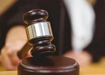 في سابقة قانونية .. محامٍ ينقذ أستاذه من الإفلاس ويعيد شركته للعمل