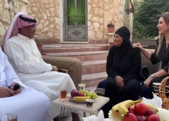 خالد عبد الرحمن يحقق أمنية الحاجة أم إبراهيم في الأردن