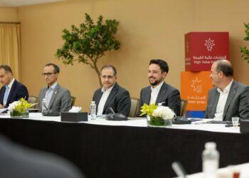 ولي العهد يحضر جانبا من جلسة حول الاتصالات وتكنولوجيا المعلومات