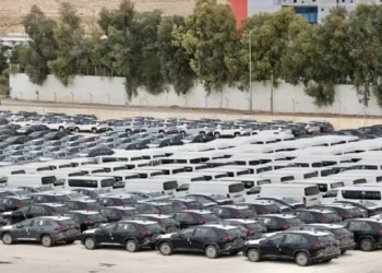 التخليص على المركبات يتراجع 9% خلال النصف الأول من العام