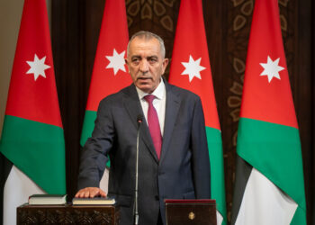 وزير الثقافة: مهرجان جرش يحمل هموم الوطن ويقف بجانب قضايا الأمة العادلة