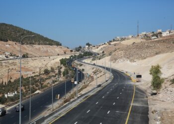 إغلاق جزئي لطريق كفرنجة لتنفيذ أعمال تعبيد