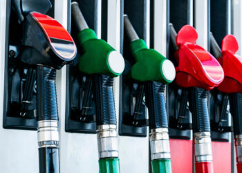 الطاقة: ارتفاع أسعار البنزين وانخفاض الديزل والكاز عالميا