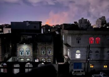 غارات إسرائيلية تستهدف محطة كهرباء حزيز جنوب صنعاء