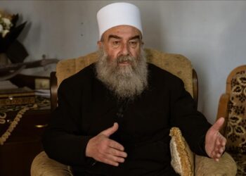 الهجري يشكل فصيلا والبلعوس يعتبره نسخة من الحرس الثوري