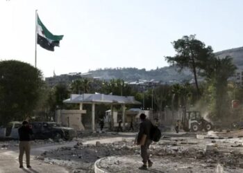 جيش الاحتلال الإسرائيلي ينفذ إنزالا في ثكنة عسكرية بريف دمشق