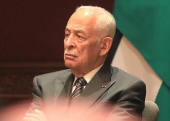 العيسوي ينقل تمنيات الملك وولي العهد بالشفاء للعين ناصر اللوزي