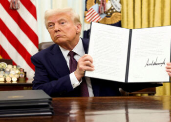 البيت الأبيض يعلن نسبة الرسوم الجمركية على 6 دول عربية منها الأردن