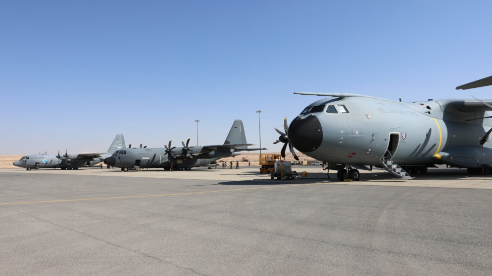 الجيش يواصل إرسال المساعدات جواً مع دول شقيقة وصديقة على قطاع غزة