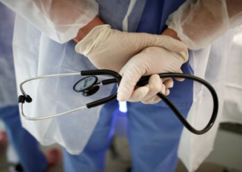 محافظة: أعداد الدارسين لتخصص الطب يهدد توازن سوق العمل