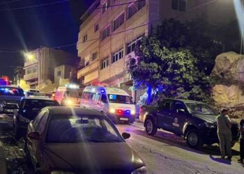 وفاة سيدة وإصابة شخص إثر حريق بسبب تسرب غاز بالطفيلة