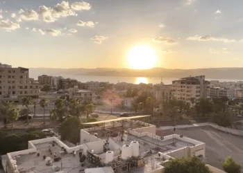 العقبة تسجّل رقمًا قياسيًا جديدًا للحرارة بلغ 49.6 مئوية
