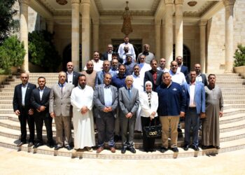 العيسوي يلتقي فعاليات مجتمعية ومهنية