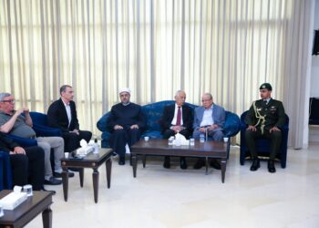 مندوبا عن الملك وولي العهد.. العيسوي يعزي بوفاة نجل رئيس الوزراء الأسبق المفتي