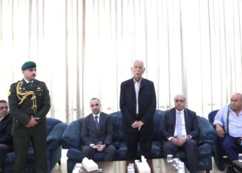 مندوبا عن الملك وولي العهد.. العيسوي يعزي عشائر عماري وعمارين والقطيفان وفريج