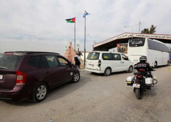 إجلاء 83 أردنيًّا من محافظة السويداء في سوريا