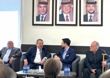 ولي العهد يعزي بوفاة شقيقة مدير دائرة المخابرات العامة