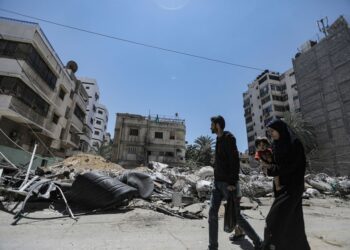 مصادر : الأسبوع الجاري حاسم وسيشهد قرارات تغير وجه الحرب على غزة
