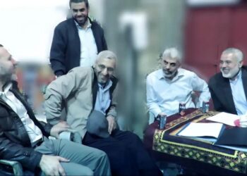 حماس تنشر صورا للمرة الأولى لقادتها الشهداء بينهم محمد الضيف