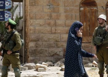 نتنياهو يبحث خطة لاستبدال قادة السلطة الفلسطينية في الخليل بزعماء عشائر