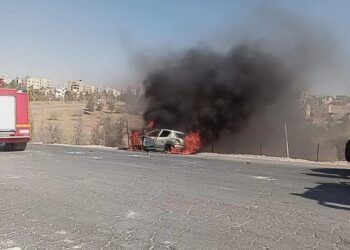 مشاجرة في ماركا الشمالية تتسبب بإحراق مركبة والأمن يتدخل