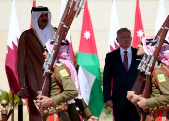 الملك وأمير قطر يعقدان مباحثات في قصر بسمان الزاهر