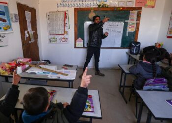 هل تتسبب قرارات الاحتلال في انهيار السلطة الفلسطينية