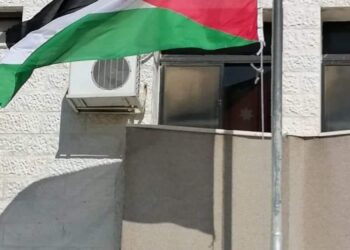 الأمانة: لن يُمنح إذن أشغال لأي بناء جديد ما لم يكن مؤسسًا لسارية علم