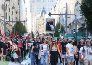 إسرائيل تهاجم رئيس الوزراء الإسباني بعد تظاهرات مؤيدة لغزة