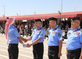 اللواء المعايطة يرعى تخريج كوكبة من مستجدي الأمن العام