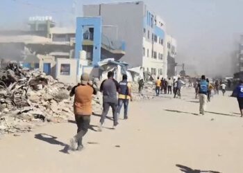 في ظل المجاعة والقصف.. جيش الاحتلال يعلن فتح شارع صلاح الدين لساعات