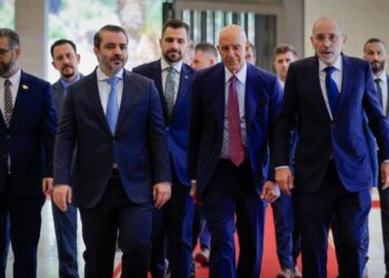الصفدي: الأردن يقف بالمطلق مع سوريا.. ولا يقبل أي تدخل في شأنهم الداخلي