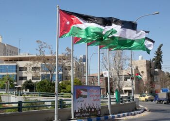 أمانة عمان: الأبنية القائمة ملزمة بإنشاء سارية علم